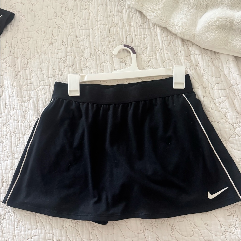 Nike Women's Black Athletic Skirt